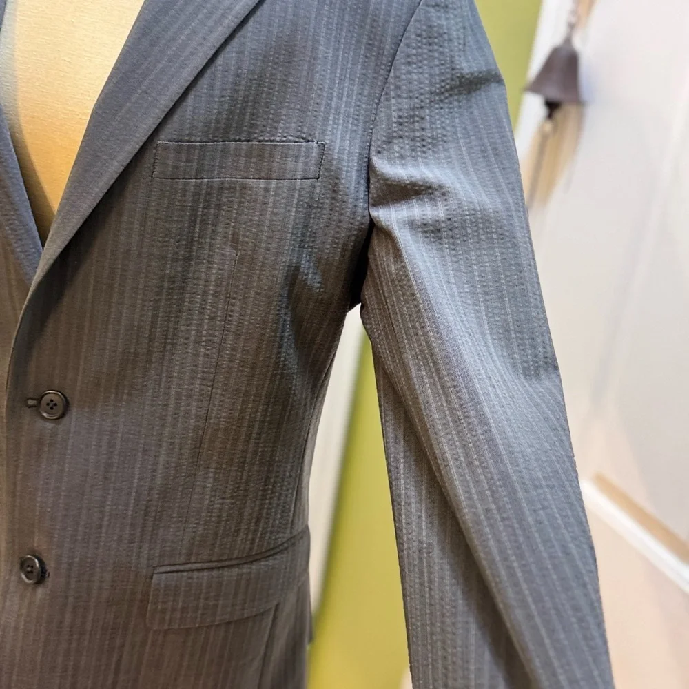 Theory Men's Gray Pinstripe Blazer